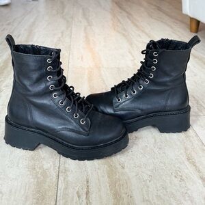 Steve Madden 100% leather boots